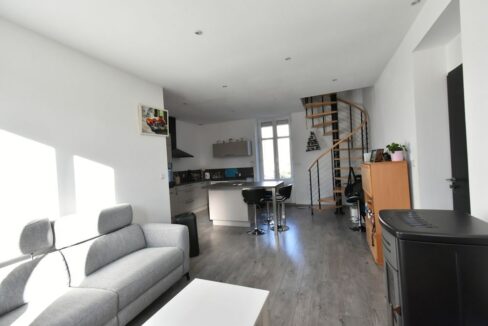 AGENCE IMMO NANTES APPARTEMENT 4 PIÈCES 63 M² CENTRE BOURG LA HAIE-FOUASSIÈRE