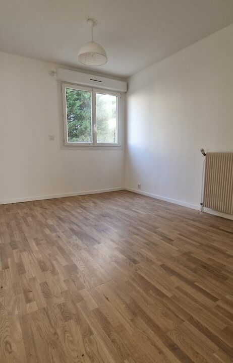 b-IMMO NANTES APPARTEMENT 5 PIÈCES 92M² CENTRE VANNES (2)
