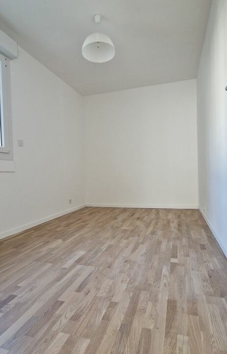 b-IMMO NANTES APPARTEMENT 5 PIÈCES 92M² CENTRE VANNES (3)