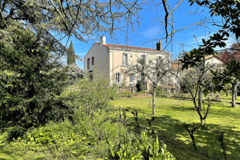 AGENCE IMMO NANTES BELLE DEMEURE DE CHARME 10 PIÈCES 240M² SUR 2816M² VALLET
