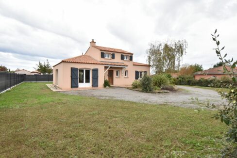 b-IMMO PORNIC MAISON 6 PIÈCES 125M² SUR 1100M² A PORNIC (5)