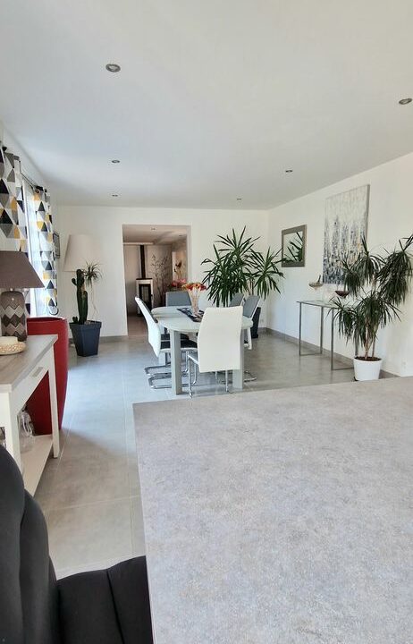 b-IMMO VANNES MAISON 5 PIÈCES 140M² 3 CHAMBRES SUR 421M² DAMGAN (4)