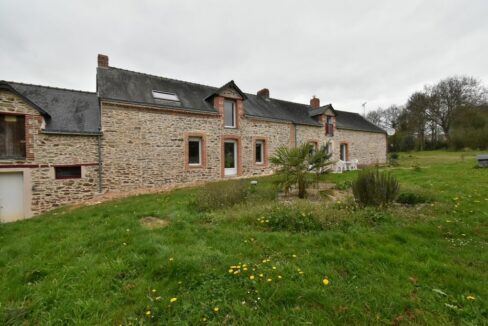 IMMO NANTES LONGERE DE CARACTERE 240M² - PLESSE-min