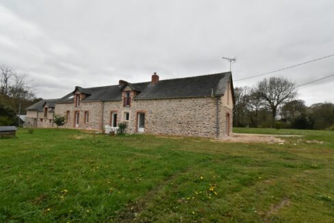 IMMO NANTES LONGERE DE CARACTERE 240M² - PLESSE-min
