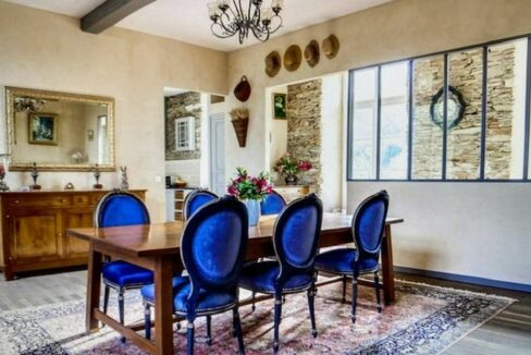 MANOIR 10 PIÈCES 300M² SUR PARC DE 9300M² HAUTE-GOULAINE-min (1)