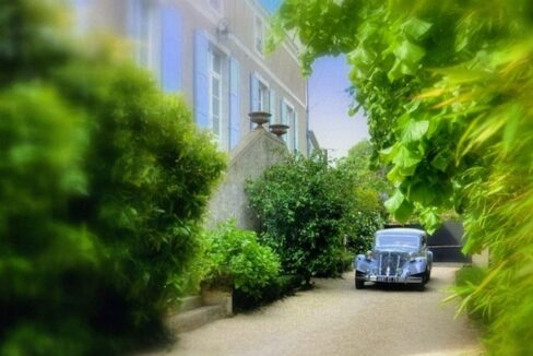 MANOIR 10 PIÈCES 300M² SUR PARC DE 9300M² HAUTE-GOULAINE-min