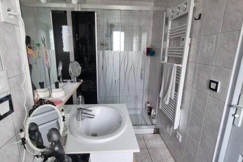 b-IMMO NANTES GENESTON MAISON JARDIN GARAGE (7)_resultat