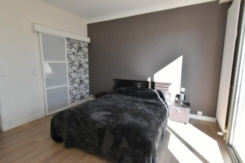 6 PIÈCES 160 M² 615 M² GENESTON, MAISON DE PLAIN PIED 160M2_1869 (2)