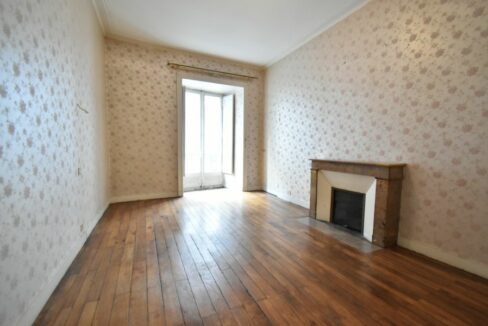 3 PIÈCES 79.56 M² NANTES CENTRE, APPARTEMENT 79M² AVEC GRENIER, CAVE ET GRAND GARAGE. (5)