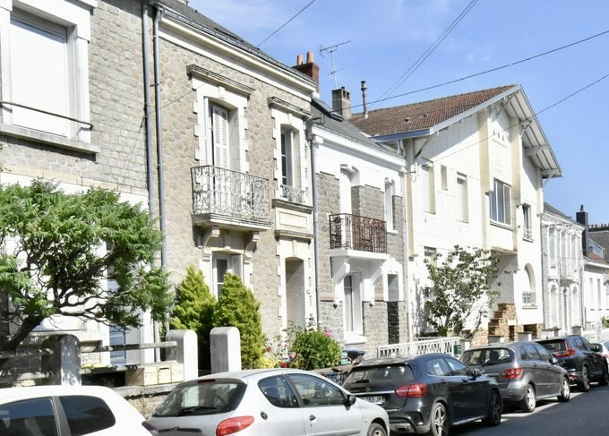 4 PIÈCES 65.49 M² APPARTEMENT T3 - REZ-DE-JARDIN AVEC CAVE ET DÉPENDANCE DANS UNE MAISON DE CARACTÈRE.