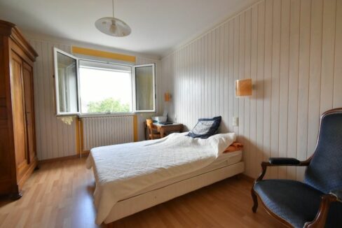 7 PIÈCES 160 M² 1880 M² THEIX - NOYALO MAISON 160M² SUR UNE PARCELLE DE 1880M² CONSTRUCTIBLE. IDEAL POUR INVESTISSEURS OU PROMOTEURS. (11)