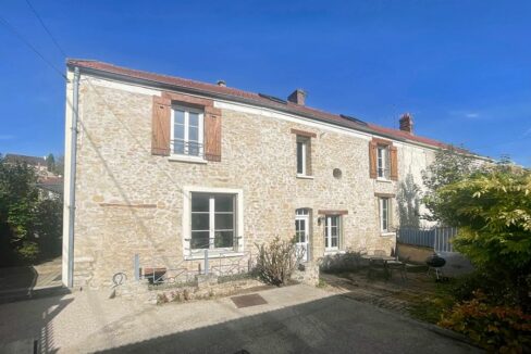 8 PIÈCES 138 M² 194 M² OINVILLE-SUR-MONTCIENT MAISON DE CHARME (12)