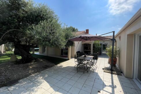 b-IMMO NANTES MAISON DE PLAIN PIED 6 PIÈCES 174M² 790M² SAINT-AIGNAN-GRANDLIEU (11)