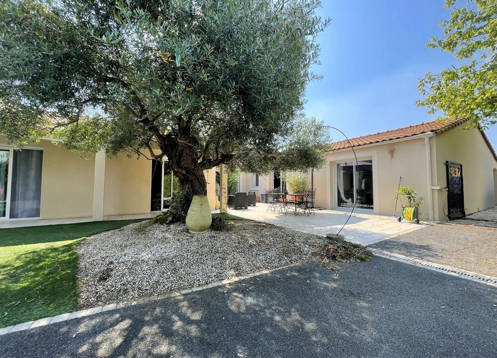 b-IMMO NANTES MAISON DE PLAIN PIED 6 PIÈCES 174M² 790M² SAINT-AIGNAN-GRANDLIEU (7)
