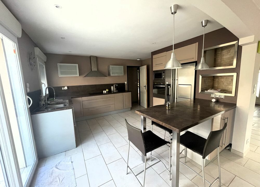 b-IMMO NANTES MAISON DE PLAIN PIED 6 PIÈCES 174M² 790M² SAINT-AIGNAN-GRANDLIEU (8)