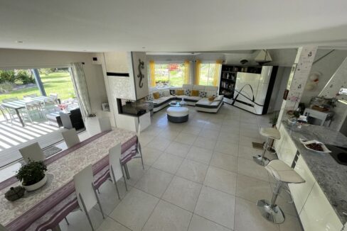 b-immo-7 pièces 177 m² 6743 m² Maison de 177m², 7 pièces 177 m² 6743 m² Saint-Philbert-De-Grand-Lieu. (5)