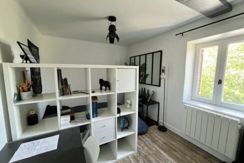 b-immo-5 pièces 127 m² 1233 m² Charmante Longère 127 m2 5 pièces Frossay (18)