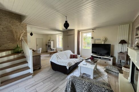 b-immo-5 pièces 127 m² 1233 m² Charmante Longère 127 m2 5 pièces Frossay (6)
