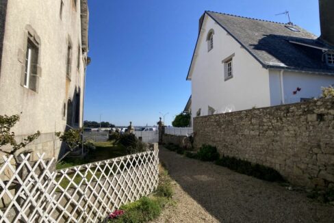 Agence immobiliere ImmoNantes CROISIC Maison familiale face au port, vue mer