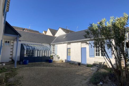 Agence immobiliere ImmoNantes CROISIC Maison familiale face au port, vue mer