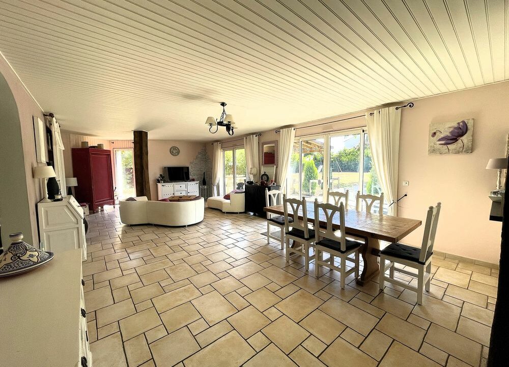 b-immo-7 pièces 215 m² 1960 m². Belle maison ancienne 215m² de plain pied, Vertou (1)