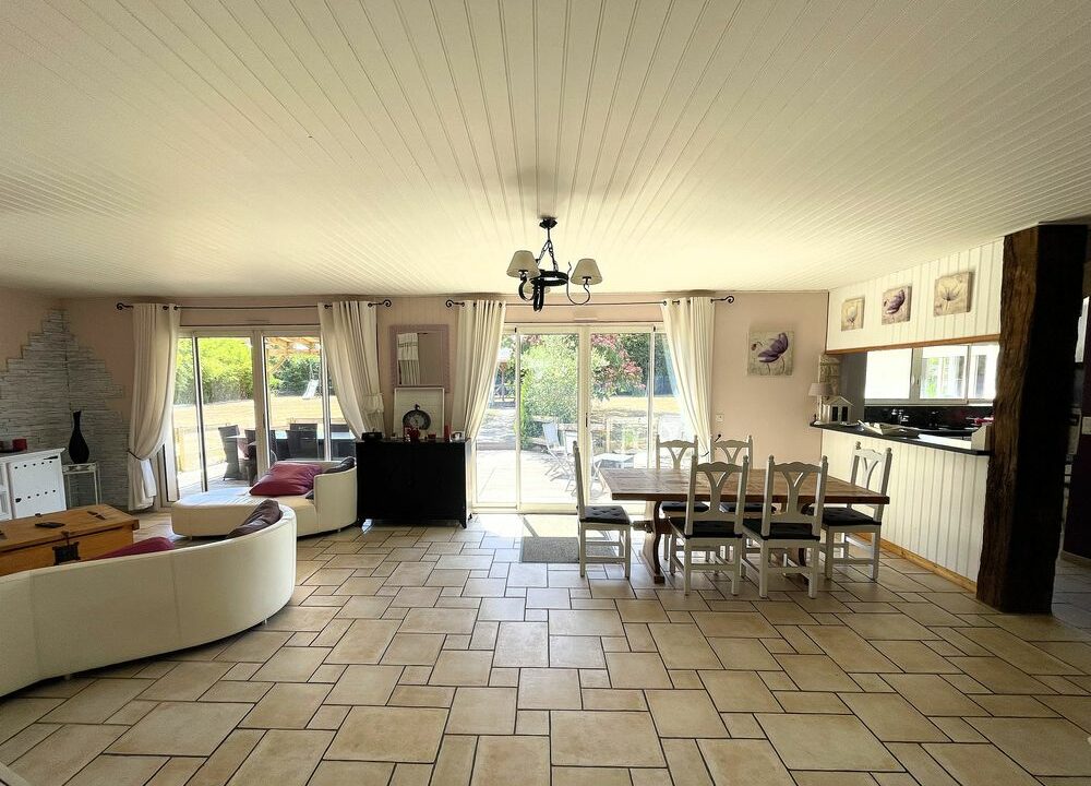 b-immo-7 pièces 215 m² 1960 m². Belle maison ancienne 215m² de plain pied, Vertou (10)