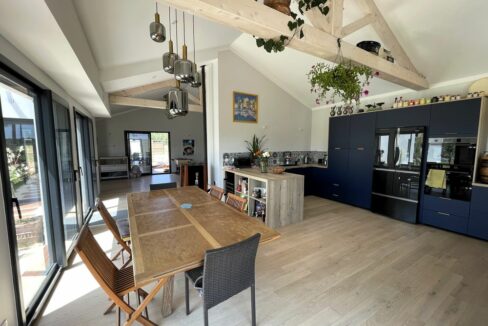 b-immo-8 pièces 215 m² 830 m², Belle Villa 215 m² La Plaine Sur Mer. (8)