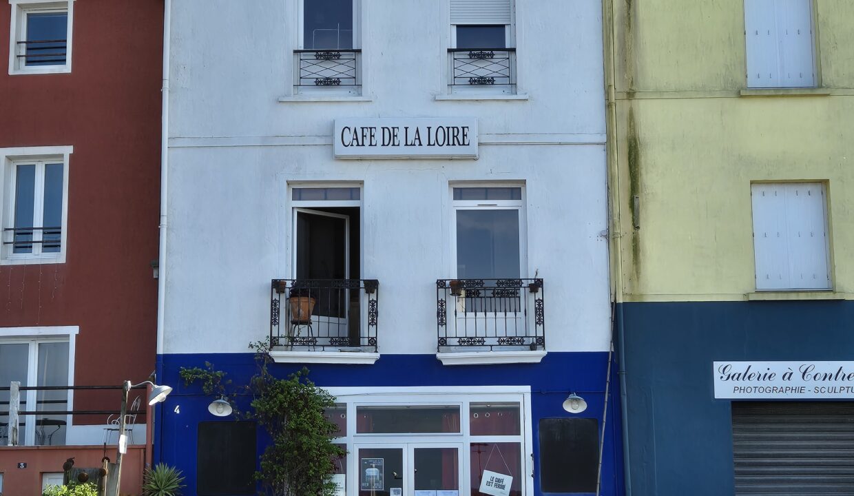 IMMO PORNIC MAISON BORD DE LOIRE SUR 3 ETAGES 7 PIECES 172 M² AVEC BAIL LOCATIF FOND DE COMMERCE PAIMBOEUF 1