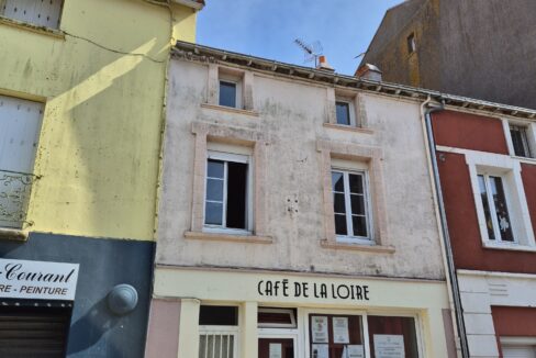 IMMO PORNIC MAISON BORD DE LOIRE SUR 3 ETAGES 7 PIECES 172 M² AVEC BAIL LOCATIF FOND DE COMMERCE PAIMBOEUF 5