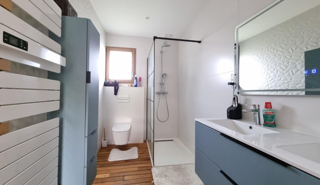 IMMO PORNIC MAISON CONTEMPORAINE 142M² SUR 777M² SAINT-BRÉVIN-LES-PIN 25