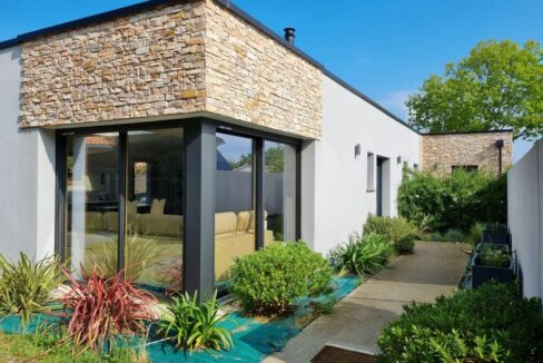 IMMO PORNIC MAISON CONTEMPORAINE 142M² SUR 777M² SAINT-BRÉVIN-LES-PIN