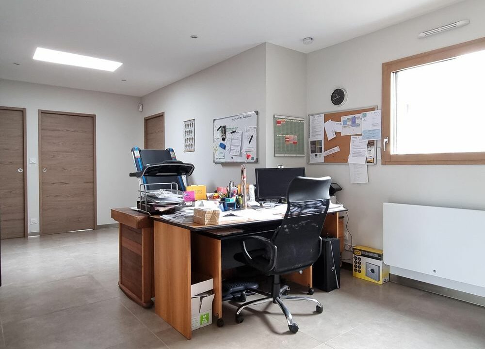 b-IMMO PORNIC MAISON CONTEMPORAINE 142M² SUR 777M² SAINT-BRÉVIN-LES-PIN (15)