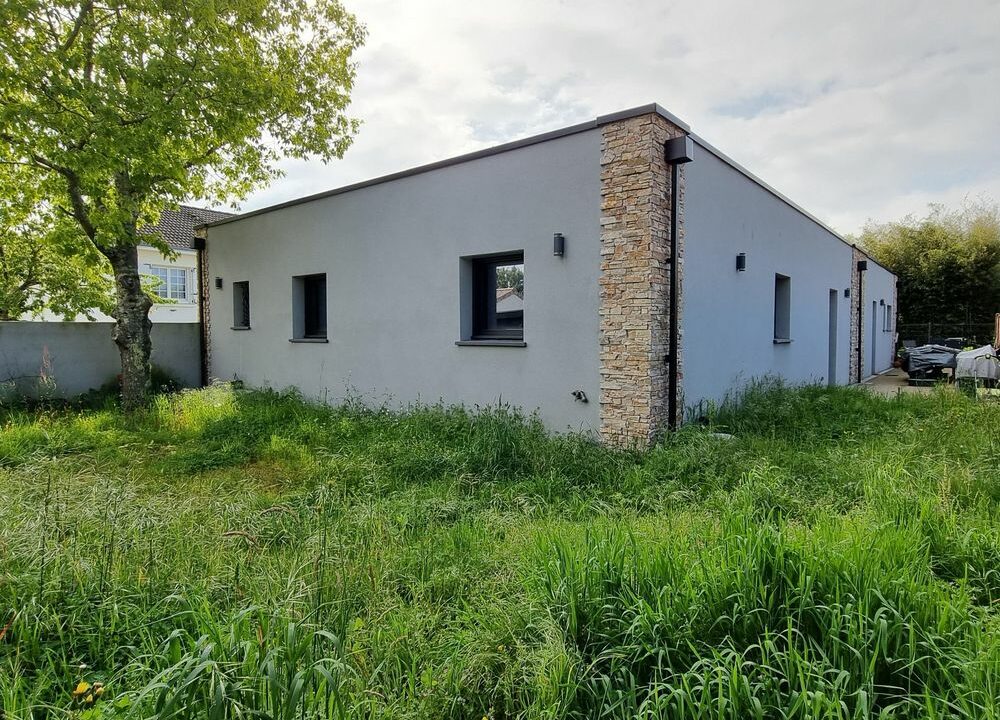 b-IMMO PORNIC MAISON CONTEMPORAINE 142M² SUR 777M² SAINT-BRÉVIN-LES-PIN (16)