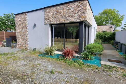 b-IMMO PORNIC MAISON CONTEMPORAINE 142M² SUR 777M² SAINT-BRÉVIN-LES-PIN (18)