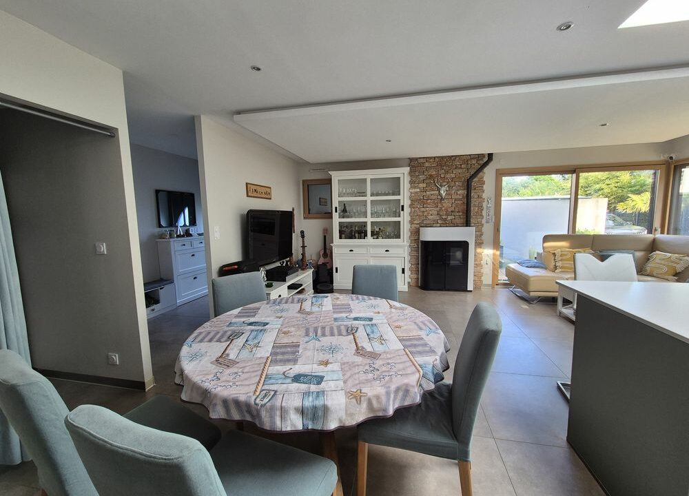 b-IMMO PORNIC MAISON CONTEMPORAINE 142M² SUR 777M² SAINT-BRÉVIN-LES-PIN (21)