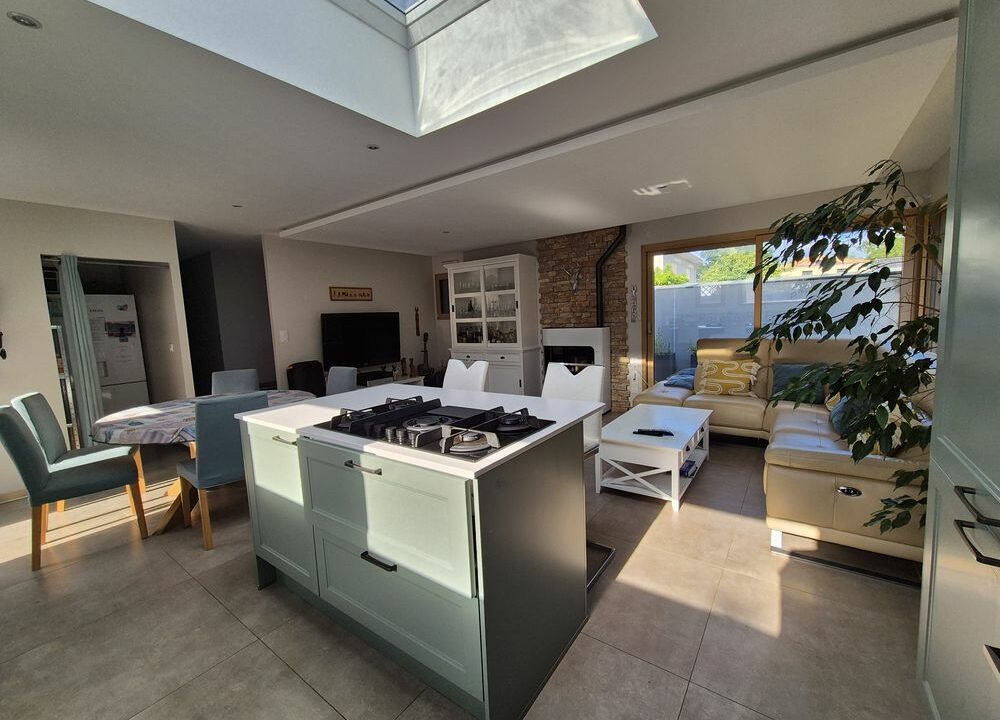 b-IMMO PORNIC MAISON CONTEMPORAINE 142M² SUR 777M² SAINT-BRÉVIN-LES-PIN (22)