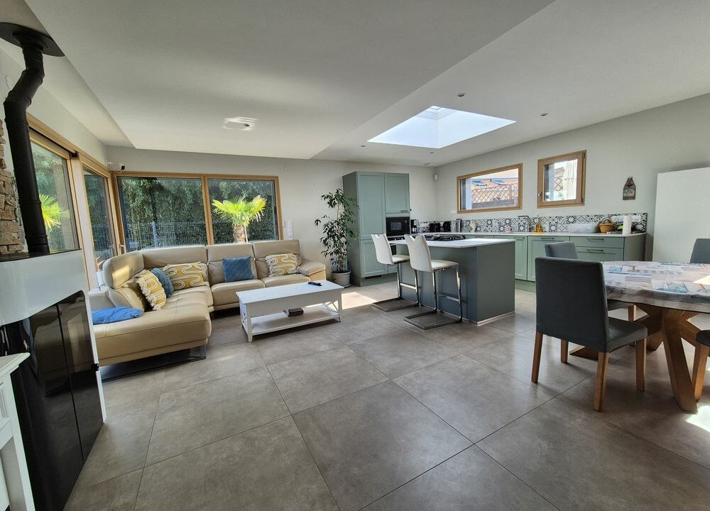 b-IMMO PORNIC MAISON CONTEMPORAINE 142M² SUR 777M² SAINT-BRÉVIN-LES-PIN (28)