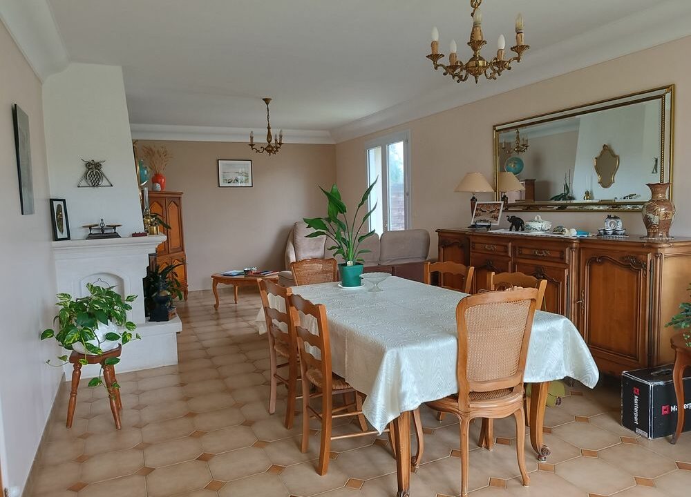 b-immo-6-pieces-117-m²-MAISON-proche-du-centre-6-pieces-117m²-4-chambres-Saint-VIAUD-44320-3