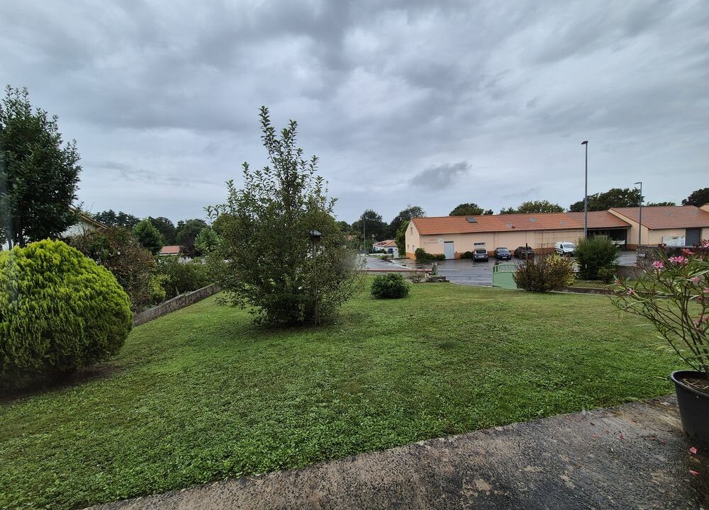 b-immo-6-pieces-117-m²-MAISON-proche-du-centre-6-pieces-117m²-4-chambres-Saint-VIAUD-44320-4