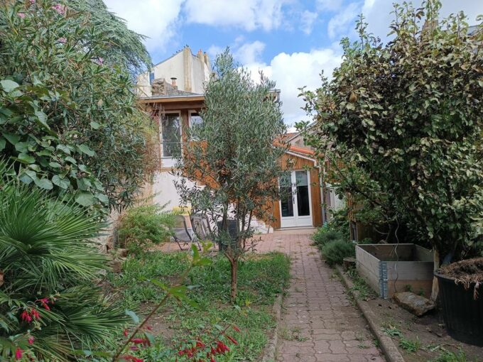 b-immo-6 pièces 164 m² 285 m² Paimboeuf, maison de 164m² avec annexe de 50m²