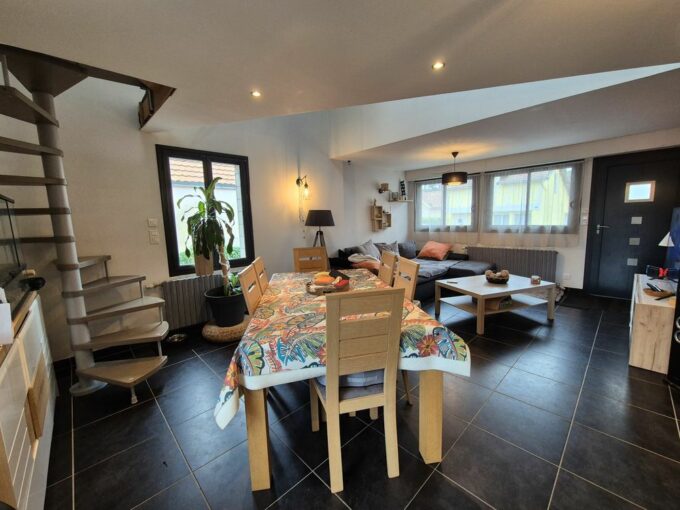 b-immo-7-pieces-106-m²-375-m²-MAISON-Ville-7-Pieces-Toute-Renovee-Foyer-cocon-pour-Famille-12