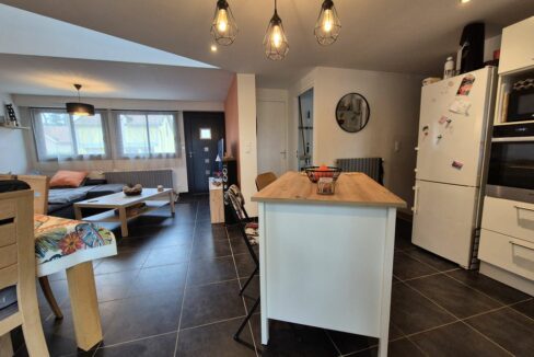 b-immo-7-pieces-106-m²-375-m²-MAISON-Ville-7-Pieces-Toute-Renovee-Foyer-cocon-pour-Famille-2