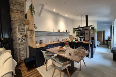 b-immo-7-pieces-120-m²-152-m²-MAISON-Ville-7-Pieces-Toute-Renovee-Foyer-cocon-pour-Famille-3