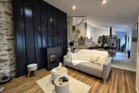 b-immo-7-pieces-120-m²-152-m²-MAISON-Ville-7-Pieces-Toute-Renovee-Foyer-cocon-pour-Famille-7