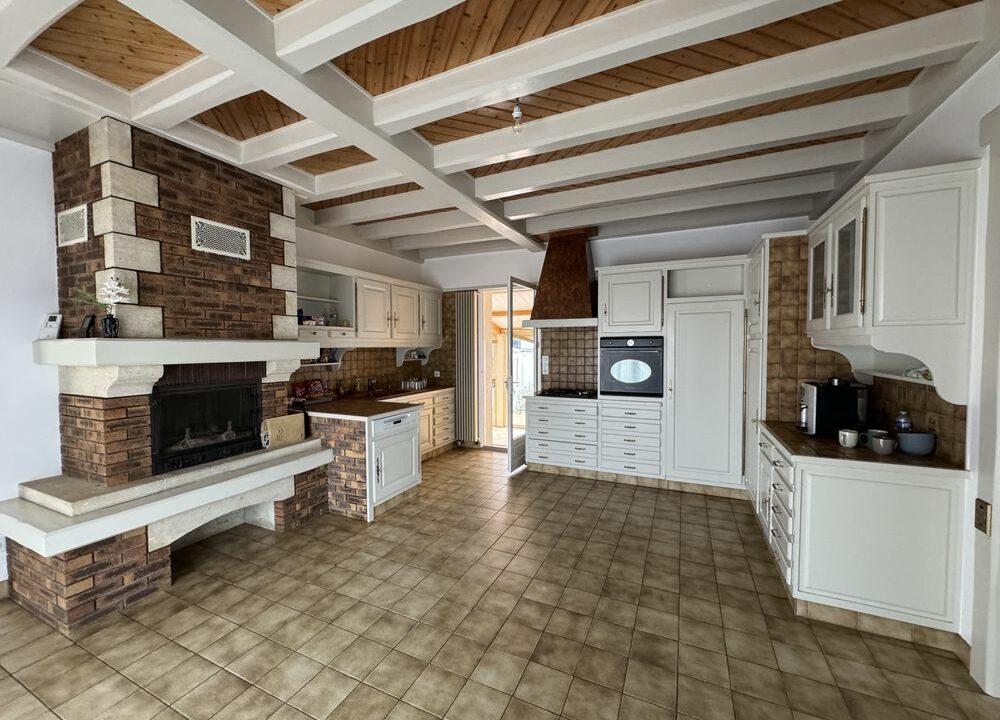 b-immo-8 pièces 145 m² 669 m² - maison 5 chambres de 145 m2, Basse-Goulaine - pôle sud (3)