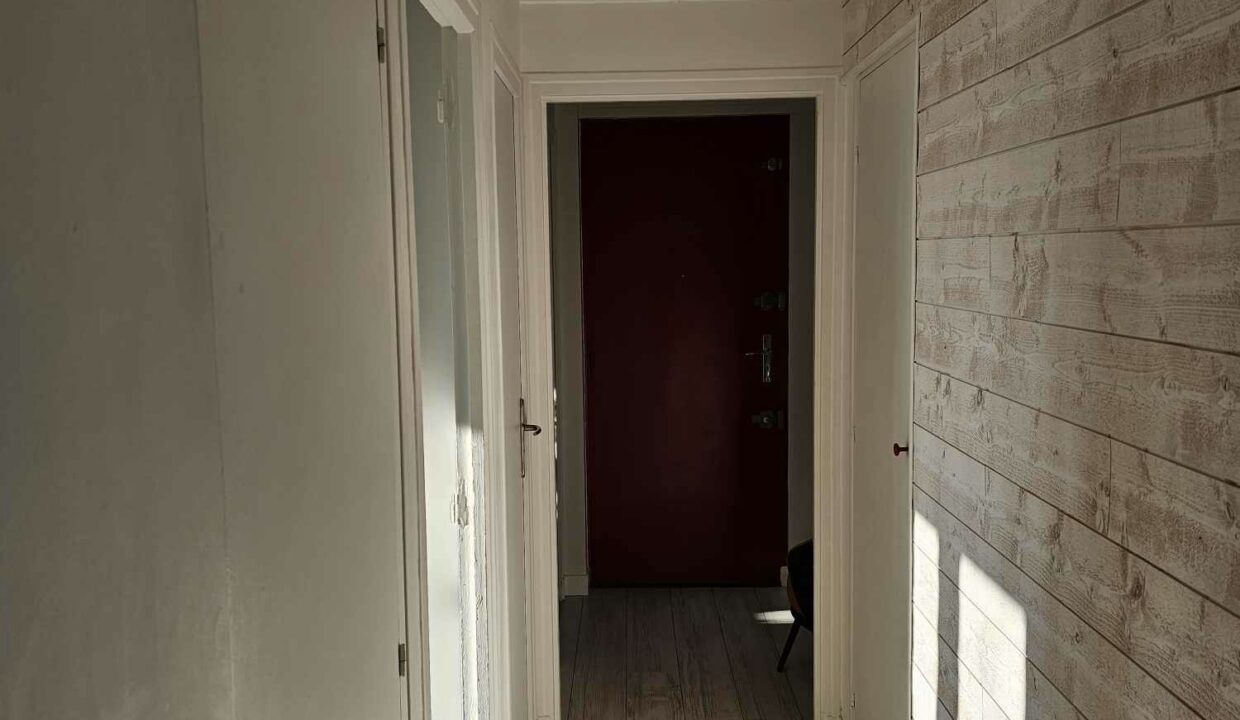 3 pièces 69.39 m² VENTE APPARTEMENT TYPE 3 , 6e etage, 2 chambres, cave et parking, Quartier RPT DE PARIS CHASSAGNE à NANTES (44) 12