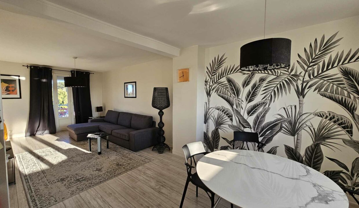 3 pièces 69.39 m² VENTE APPARTEMENT TYPE 3 , 6e etage, 2 chambres, cave et parking, Quartier RPT DE PARIS CHASSAGNE à NANTES (44) 22
