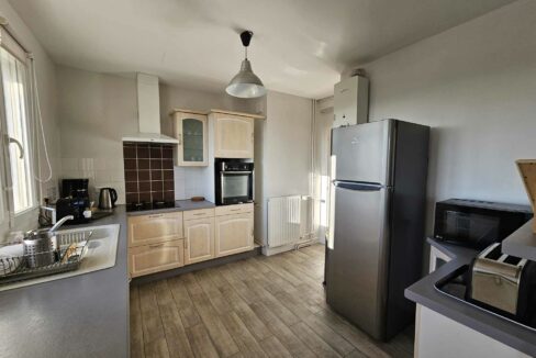 3 pièces 69.39 m² VENTE APPARTEMENT TYPE 3 , 6e etage, 2 chambres, cave et parking, Quartier RPT DE PARIS CHASSAGNE à NANTES (44) 3