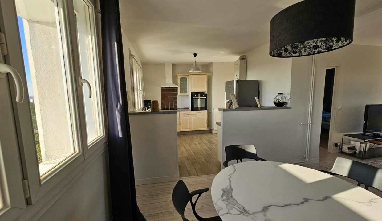 3 pièces 69.39 m² VENTE APPARTEMENT TYPE 3 , 6e etage, 2 chambres, cave et parking, Quartier RPT DE PARIS CHASSAGNE à NANTES (44) 30