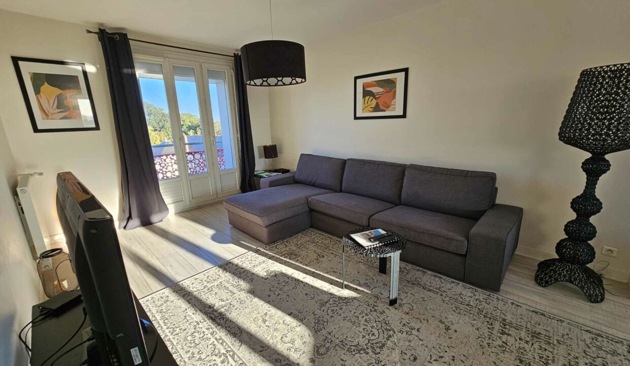 3 pièces 69.39 m² VENTE APPARTEMENT TYPE 3 , 6e etage, 2 chambres, cave et parking, Quartier RPT DE PARIS CHASSAGNE à NANTES (44) 31